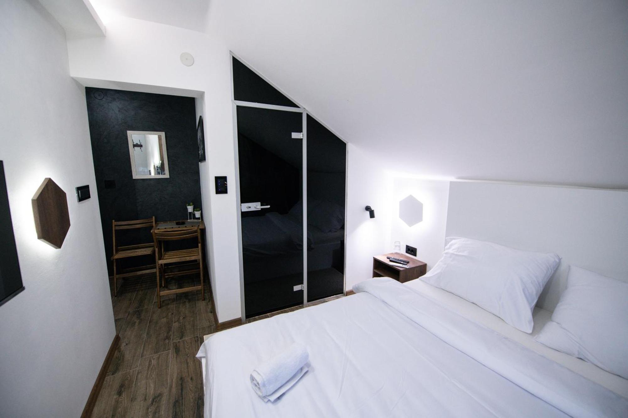 Ferienwohnung Lux Jefimija Valjevo Zimmer foto