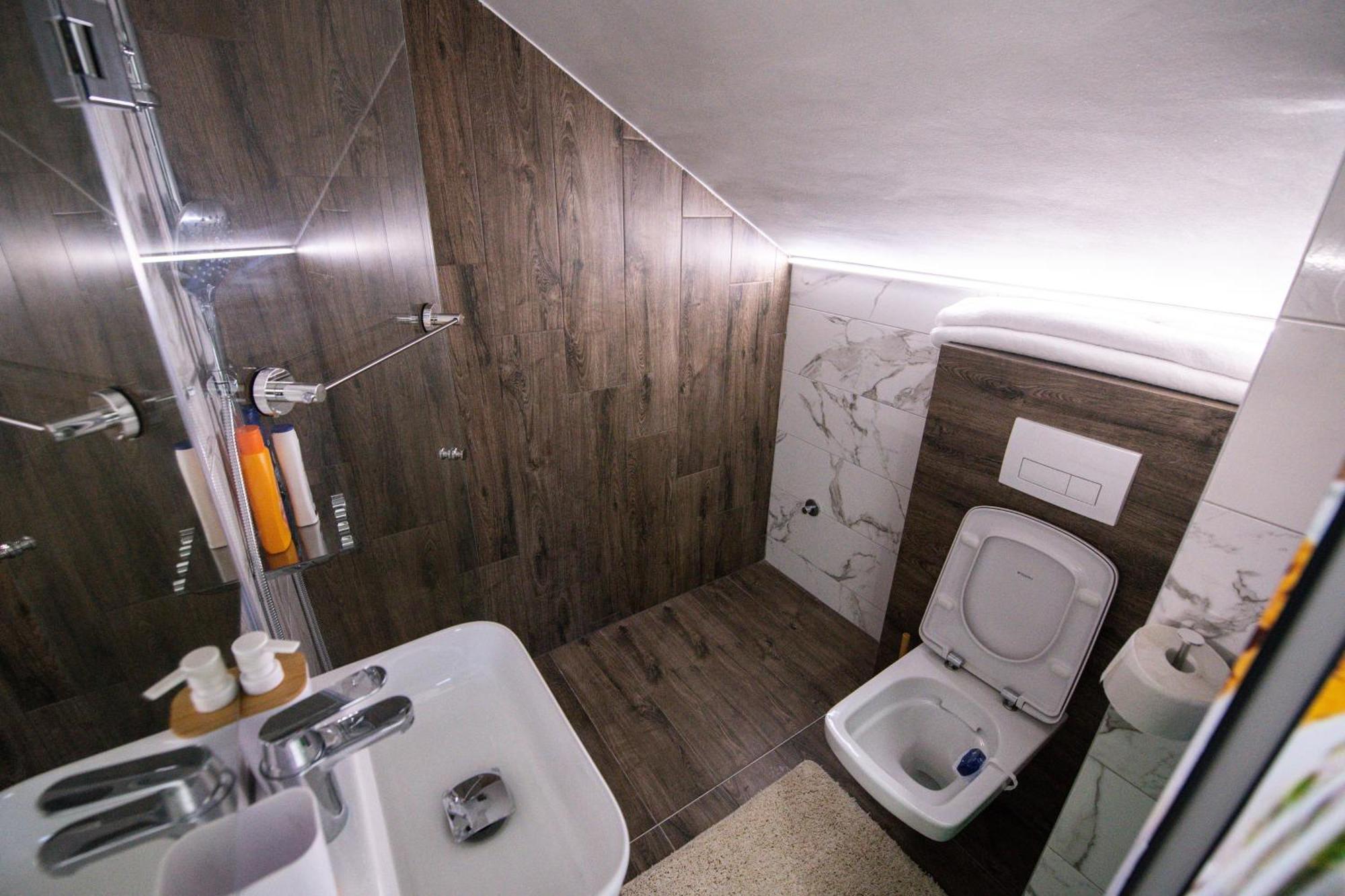 Ferienwohnung Lux Jefimija Valjevo Zimmer foto