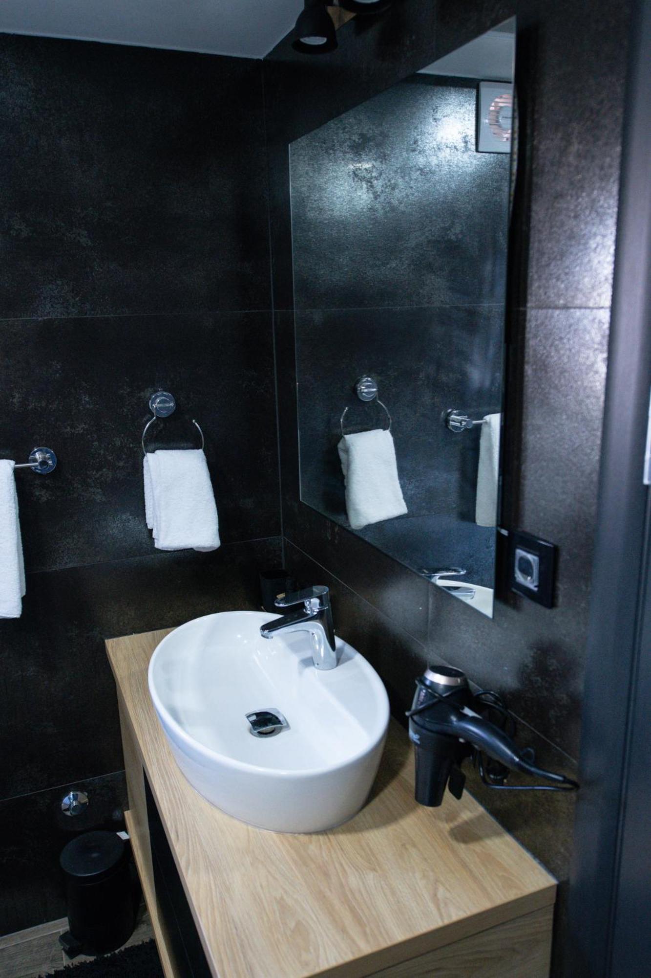 Ferienwohnung Lux Jefimija Valjevo Zimmer foto